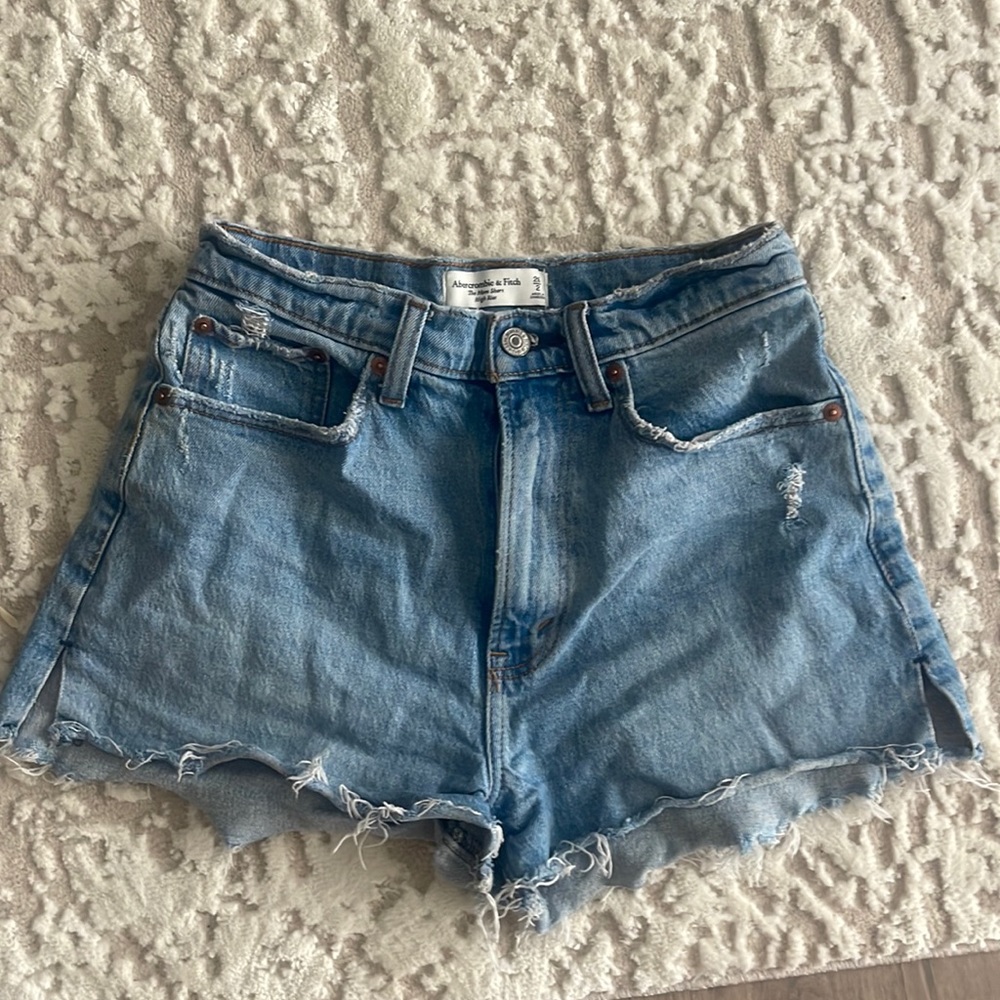 Abercrombie mom shorts